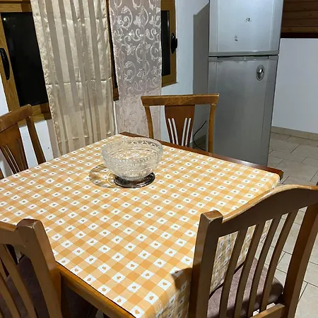 Apartament Karaj