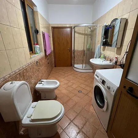 Apartament Karaj *